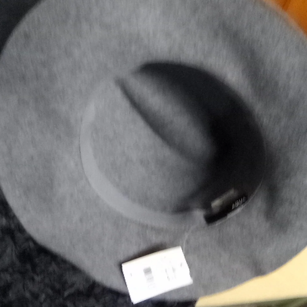 Italian Wool Fedora Grey /purple gunia feather Accent - Picture 6 of 12